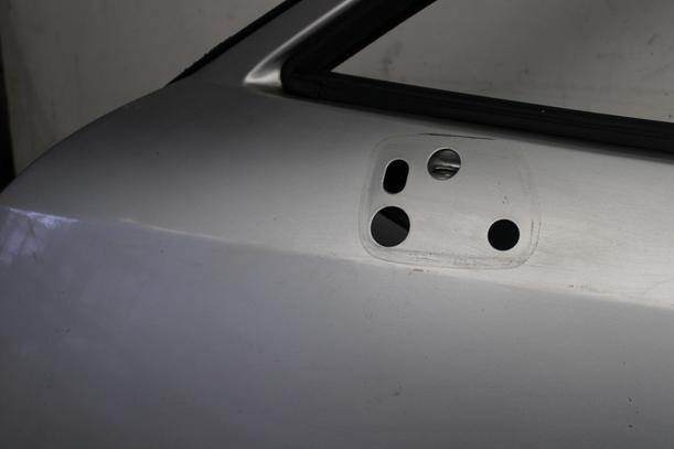 Foto: TÜR VORNE LINKS eines Porsche 944