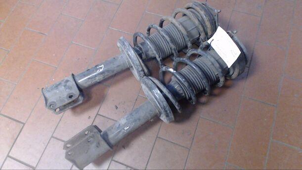 Foto: FEDERBEINPAAR VORN eines Opel Corsa D Eco