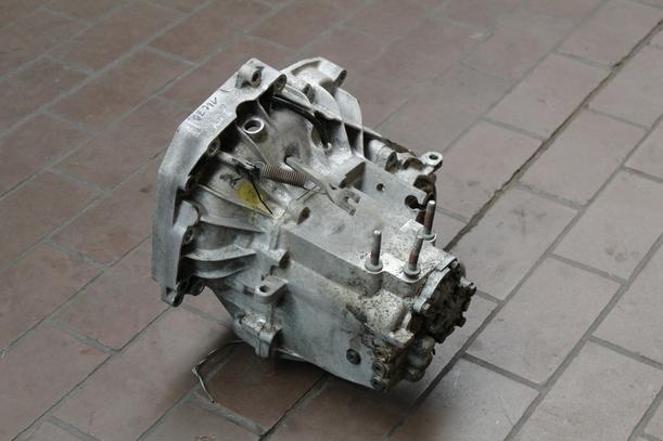 Foto: SCHALTGETRIEBE 4 GANG GU eines VW Polo Fox