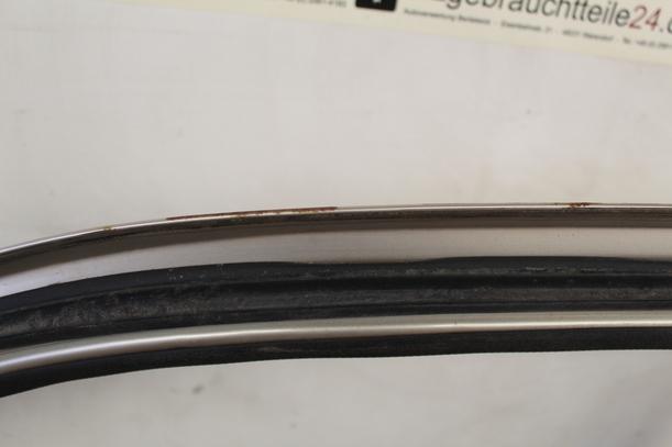 Foto: TÜR VORNE RECHTS eines Nissan Primera 2.0 SLX