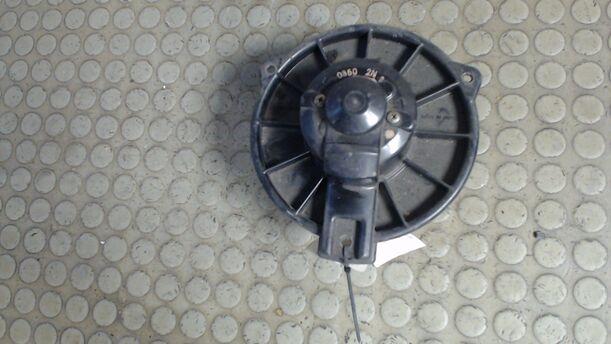 Foto: GEBLÄSEMOTOR / HEIZUNGSGEBLÄSE eines Mazda 323 1.6i 16V GLX