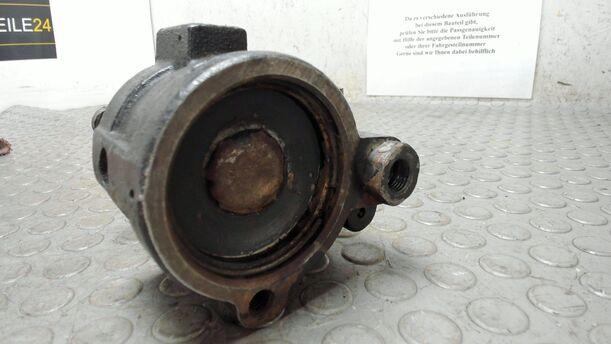 Foto: SERVOPUMPE / LENKGETRIEBEPUMPE eines Ford Sierra Turnier CL