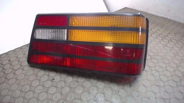 Foto: HECKLEUCHTE / RÜCKLEUCHT RECHTS eines Ford Orion CL