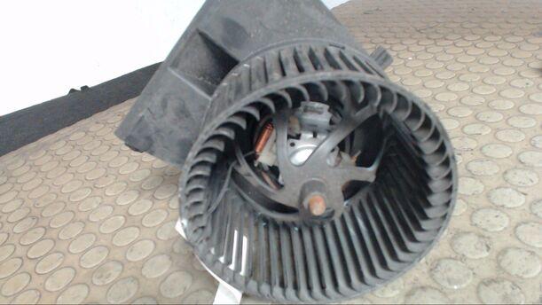 Foto: GEBLÄSEMOTOR eines VW Polo