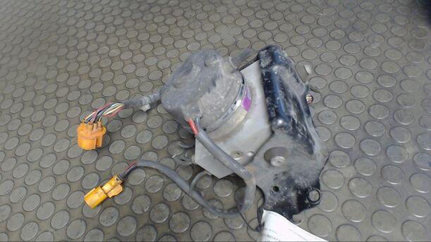 Foto: ABS-BREMSAGGREGAT eines Honda Civic 1.4i