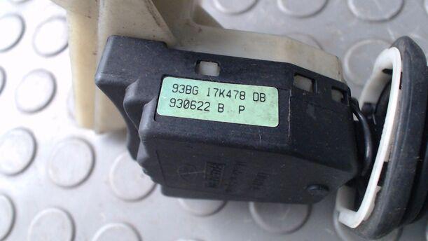 Foto: WISCHERSCHALTER eines Ford Mondeo Automatik Fashion
