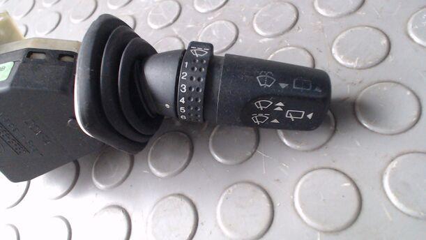 Foto: WISCHERSCHALTER eines Ford Mondeo Automatik Fashion