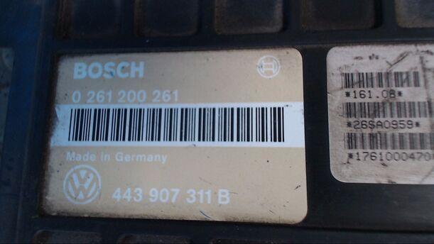 Foto: EINSPRITZSTEUERGERÄT eines VW Passat Variant 1.8 CL