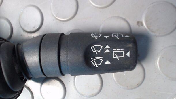 Foto: WISCHERSCHALTER eines Ford Mondeo Turnier Skylight