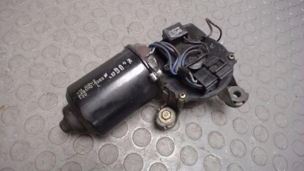 Foto: SCHEIBENWISCHERMOTOR VORN eines Mazda 121 16V Canvas Top GLX