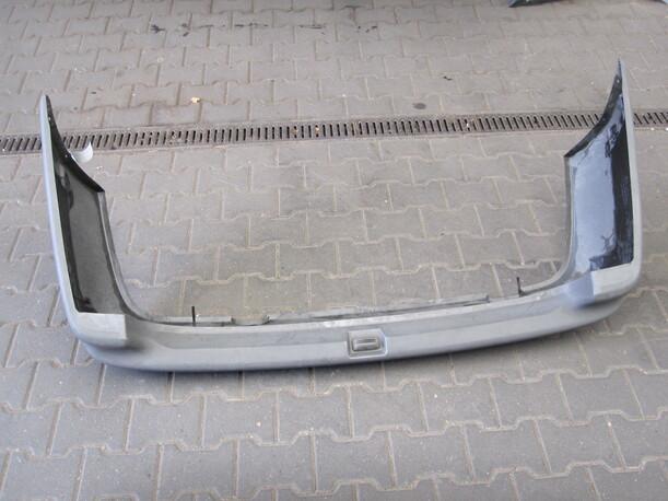 Foto: STOßSTANGE / STOßFÄNGER HINTEN eines Ford Escort Turnier CL