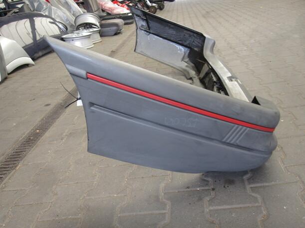 Foto: STOßSTANGE / STOßFÄNGER HINTEN eines Ford Escort Turnier CL