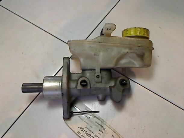 Foto: HAUPTBREMSZYLINDER eines Seat Arosa 1.0 MPI