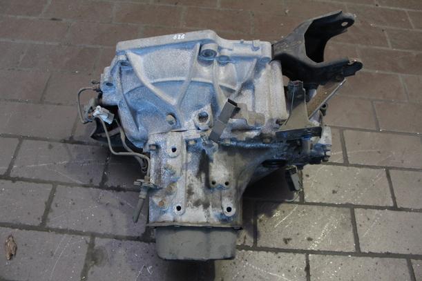 Foto: SCHALTGETRIEBE 5-GANG eines Mazda 626 1.9i LX