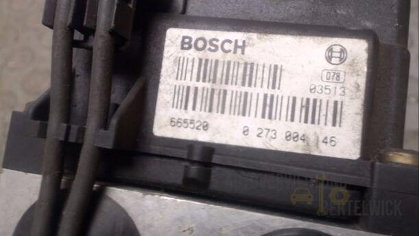 Foto: ABS-BREMSAGGREGAT eines Alfa Romeo 145 Quadrifoglio