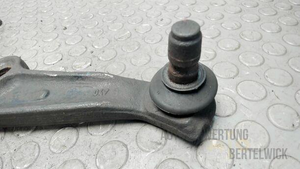 Foto: QUERLENKER VORNE LINKS eines Alfa Romeo 145 Quadrifoglio
