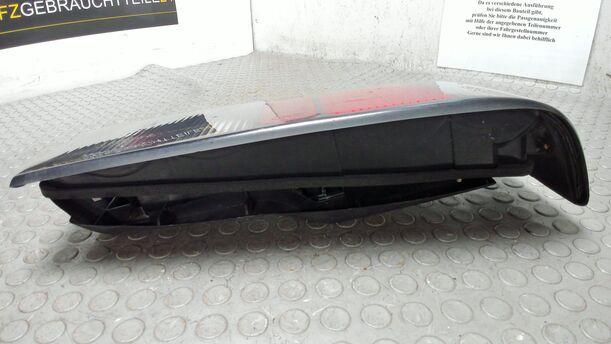 Foto: HECKLEUCHTE / RÜCKLICHT RECHTS ( SCHRÄGHECK ) eines Ford Sierra Coupe CL