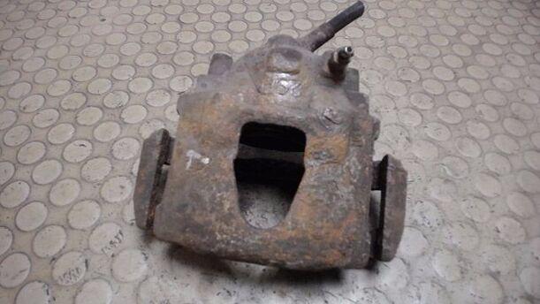 Foto: BREMSSATTEL VORN LINKS eines Ford Orion 1.6i Ghia