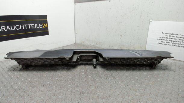 Foto: KÜHLERGRILL eines Subaru Justy 1200 4WD GLi