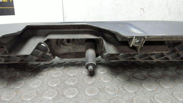 Foto: KÜHLERGRILL eines Subaru Justy 1200 4WD GLi