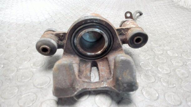 Foto: BREMSSATTEL VORN RECHTS eines Toyota Starlet 1.3 XLi