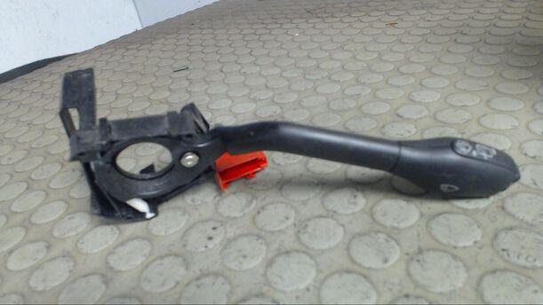Foto: WISCHERSCHALTER eines VW Polo 50