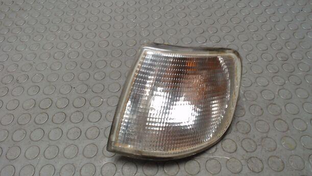 Foto: BLINKER VORN LINKS ( '90 ) eines Ford Sierra Turnier TD CLX