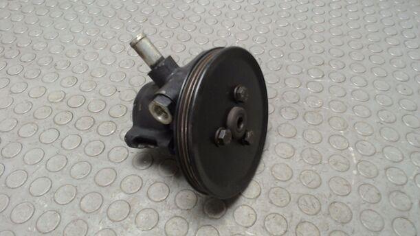 Foto: PUMPE SERVOLENKUNG eines Ford Sierra Turnier TD CLX