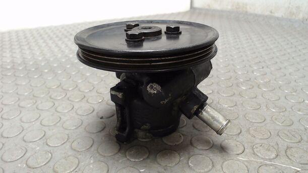 Foto: PUMPE SERVOLENKUNG eines Ford Sierra Turnier TD CLX
