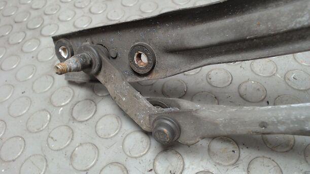Foto: SCHEIBENWISCHERMOTOR VORN eines Ford Sierra Turnier TD CLX