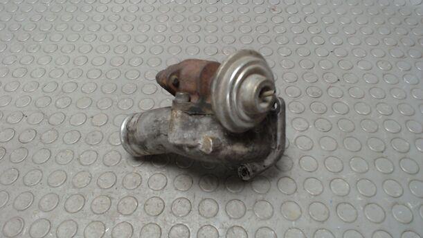 Foto: ABGASRÜCKFÜHRVENTIL / LADEDRUCKREGLER eines Ford Sierra Turnier TD CLX
