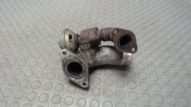 Foto: ABGASRÜCKFÜHRVENTIL / LADEDRUCKREGLER eines Ford Sierra Turnier TD CLX