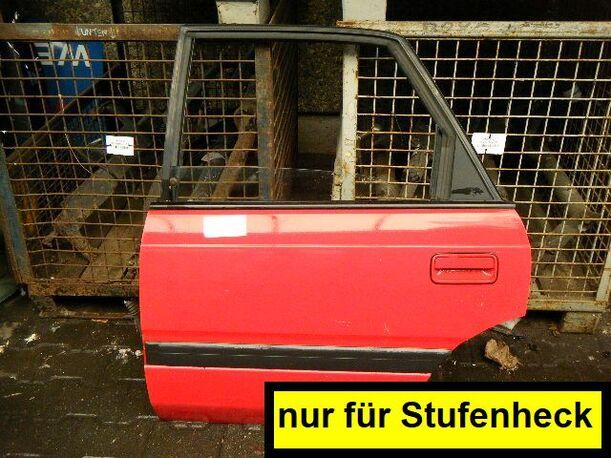 Foto: TÜR HINTEN LINKS eines Mazda 626 2.0 LX