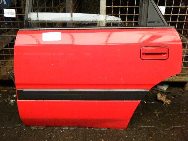 Foto: TÜR HINTEN LINKS eines Mazda 626 2.0 LX