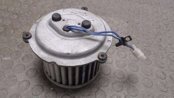 Foto: GEBLÄSEMOTOR eines Nissan Micra LX
