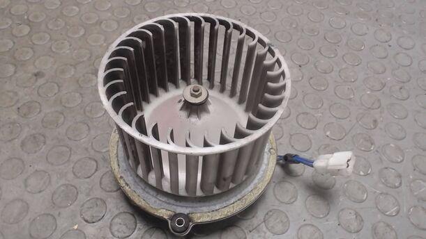 Foto: GEBLÄSEMOTOR eines Nissan Micra LX