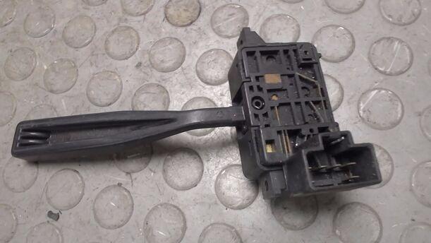 Foto: WISCHERSCHALTER eines Nissan Micra LX