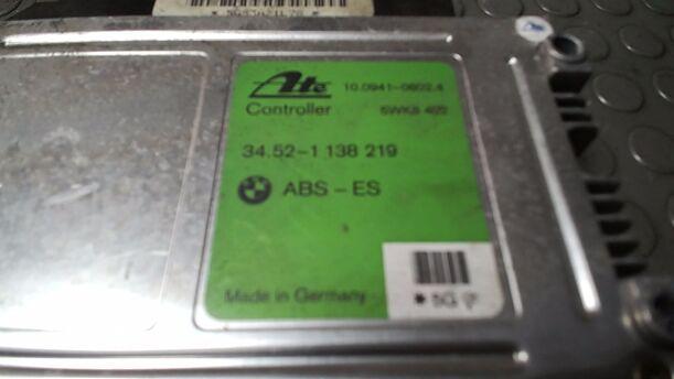 Foto: STEUERGERÄT ABS eines BMW 318i