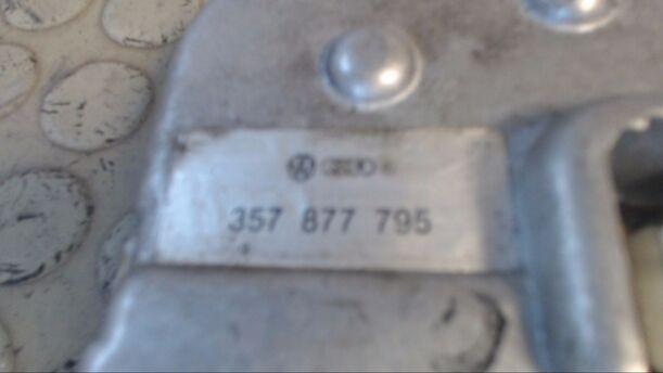 Foto: SCHIEBEDACHMOTOR eines VW Passat Variant 1.8 CL
