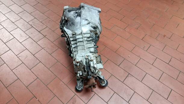 Foto: SCHALTGETRIEBE 5-GANG eines BMW 318is