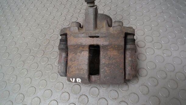 Foto: BREMSSATTEL VORN RECHTS eines Renault R 25 TX