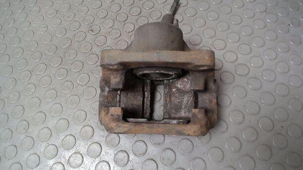 Foto: BREMSSATTEL VORN RECHTS eines Renault R 25 TX