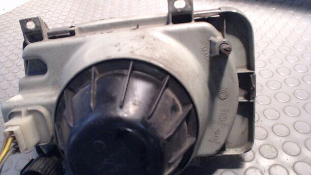 Foto: HAUPTSCHEINWERFER RECHTS eines Seat Ibiza 1.5 GL