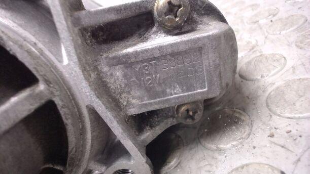 Foto: ANLASSER / STARTER eines Mazda 323 1.5 GLX