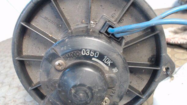 Foto: GEBLÄSEMOTOR / HEIZUNGSGEBLÄSE eines Mazda 323 1.4i LX