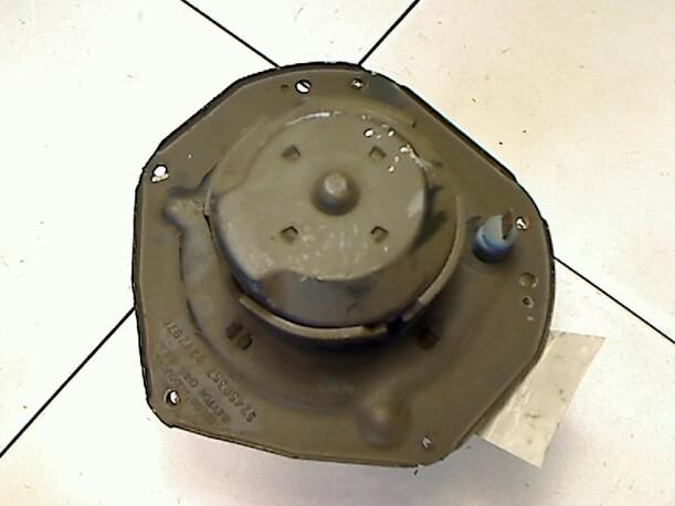 Foto: GEBLÄSEMOTOR eines Volvo 460 GL