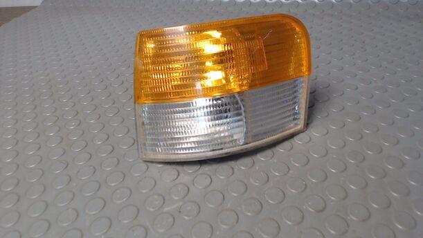 Foto: BLINKER LINKS eines Saab 9000 i 16