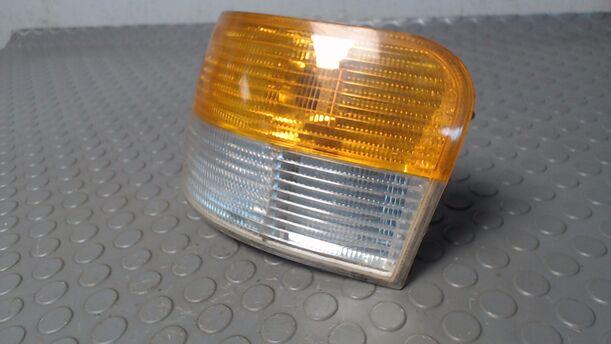 Foto: BLINKER LINKS eines Saab 9000 i 16