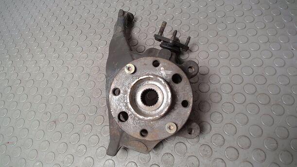 Foto: ACHSSCHENKEL VORN RECHTS ( OHNE ABS/ 4-LOCH  ) eines Renault R 25 TI