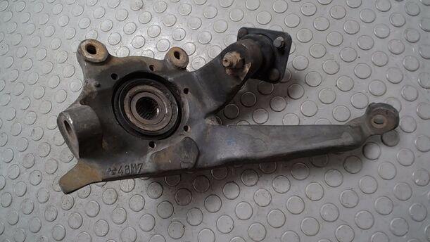 Foto: ACHSSCHENKEL VORN RECHTS ( OHNE ABS/ 4-LOCH  ) eines Renault R 25 TI
